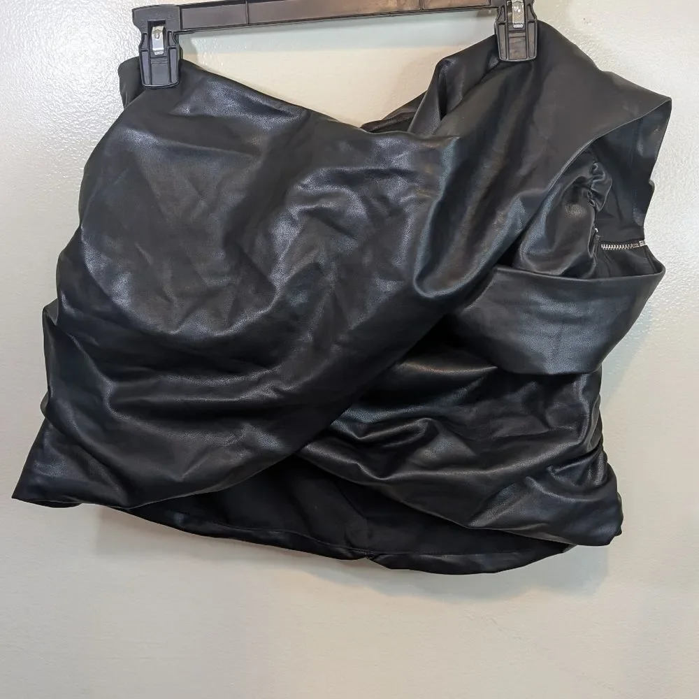 Atoir Faux Leather Skirt Black Double Zipper Ruched US Size 6